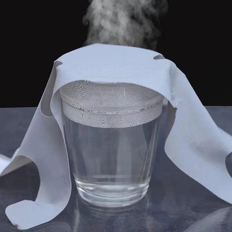 Lifting du visage avec le bandeau amincissant. relaxant, remodelage, réduction du double menton, amincissement du visage, massage du visage